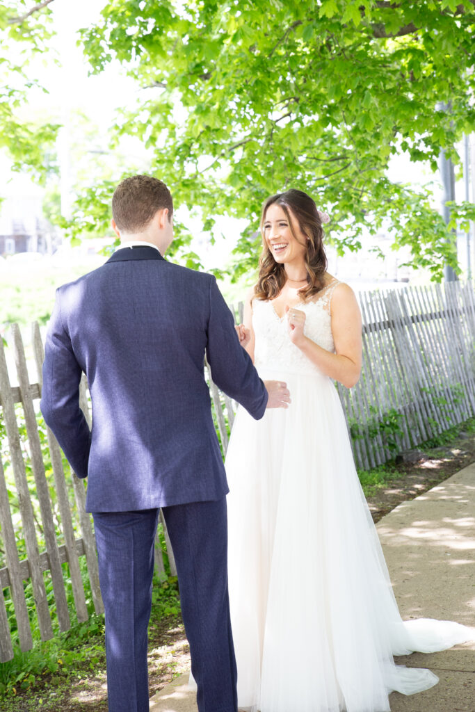 brides reaction to the groom seeing her for the first time