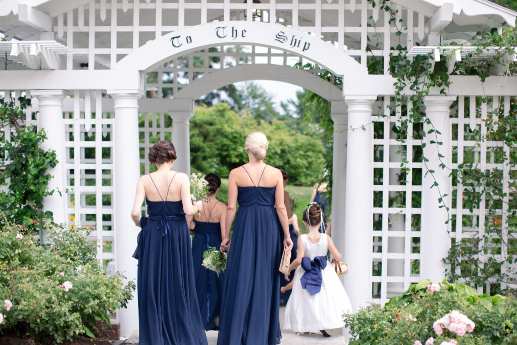 bridesmaids walking to gardens