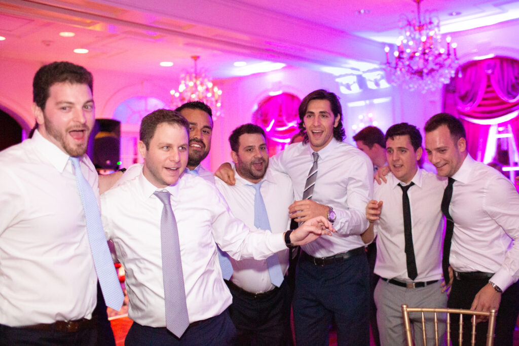 groomsmen dancing 