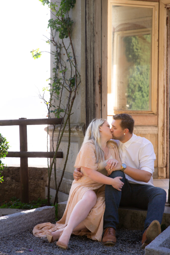 Couple in the gardens at Villa Monastero