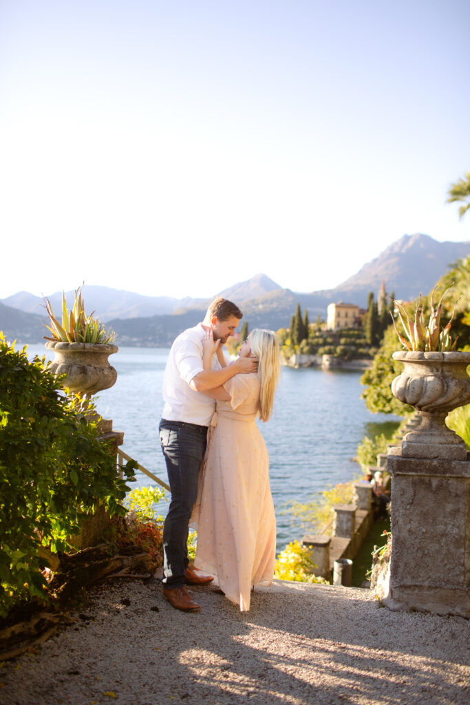 Couple in the gardens at Villa Monastero