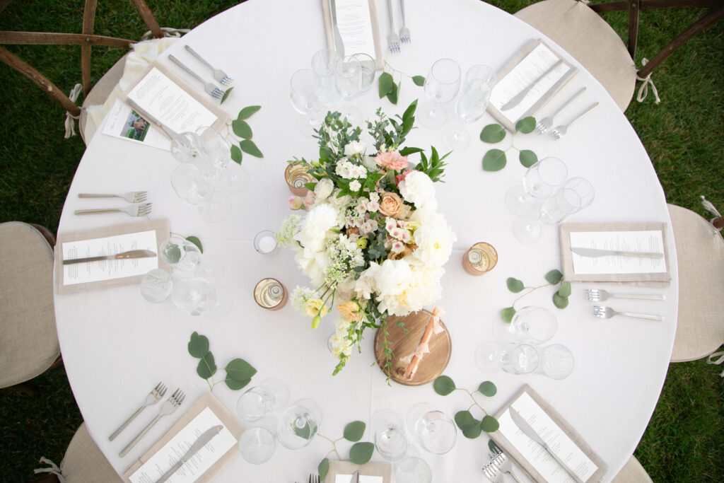 round table with centerpieces 