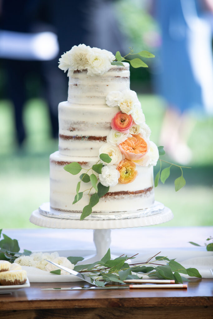 three tiered wedding cake 