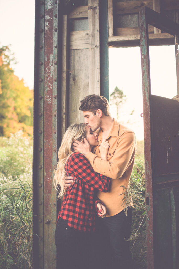 romantic engagement session 